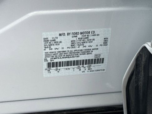 Used 2024 Ford Edge SEL w/ Convenience Package image 30