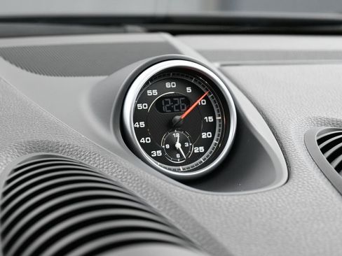 Used 2025 Porsche 718 Cayman image 20