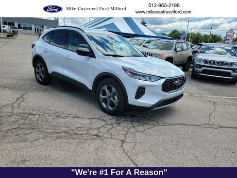 Used 2025 Ford Escape ST-Line FWD image 7