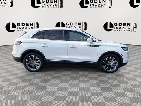 Certified 2023 Lincoln Nautilus Reserve AWD/4WD image 9
