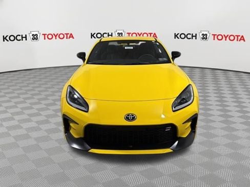 New 2026 Toyota GR86 YUZU Limited image 2