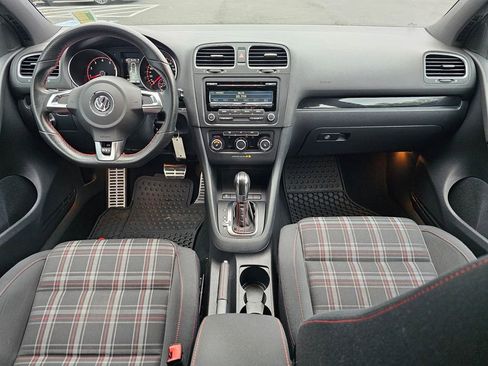 Used 2012 Volkswagen GTI 4-Door FWD image 17