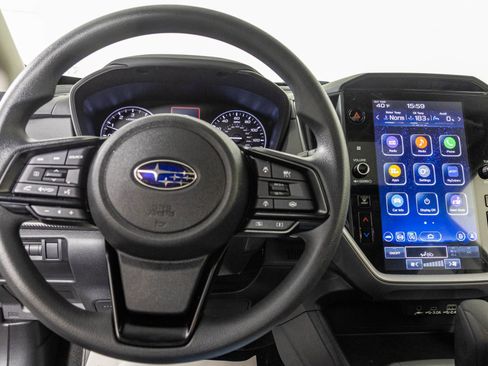 Used 2025 Subaru Crosstrek 2.0i Premium image 28