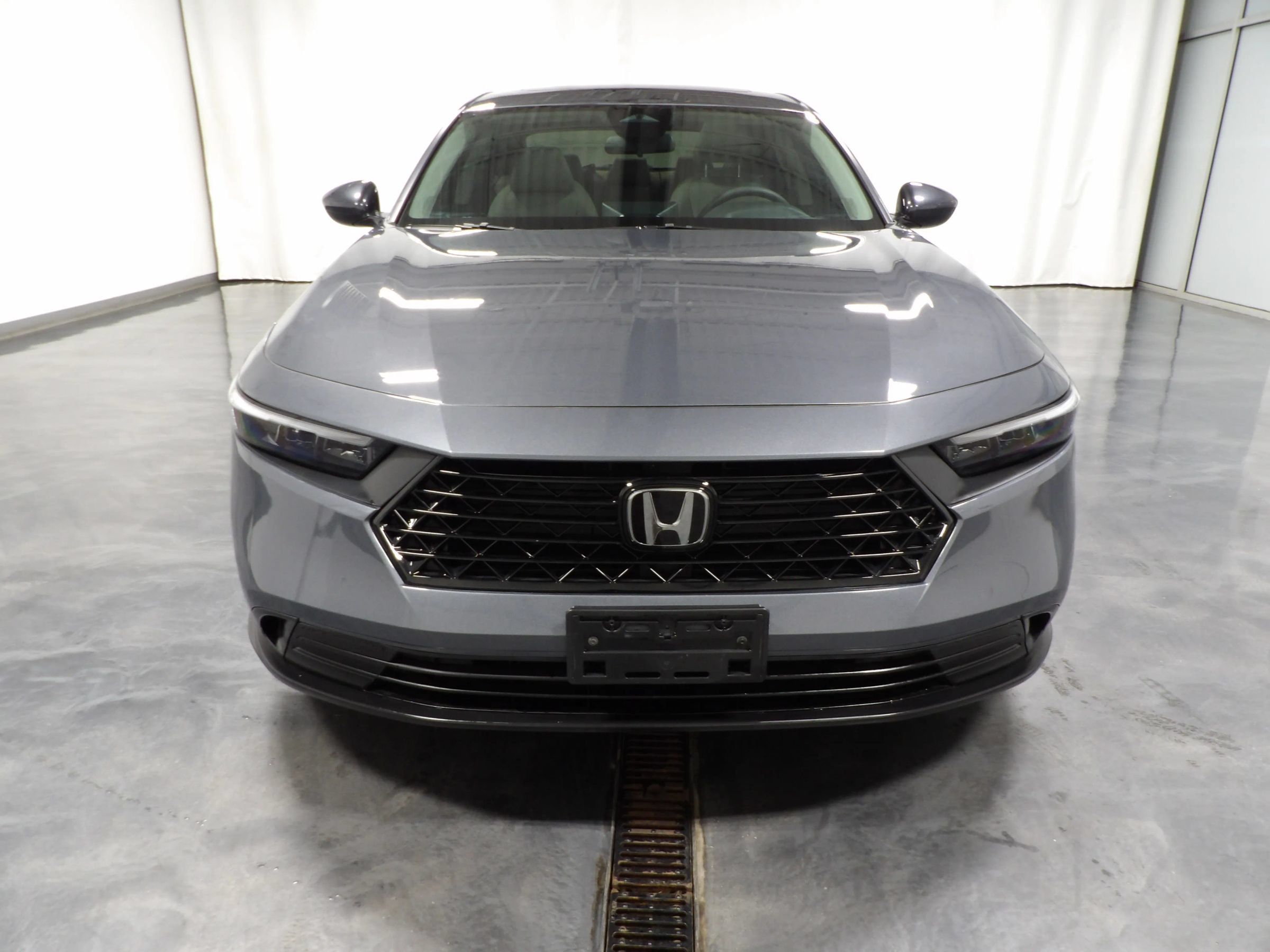 Used 2023 Honda Accord EX image 3