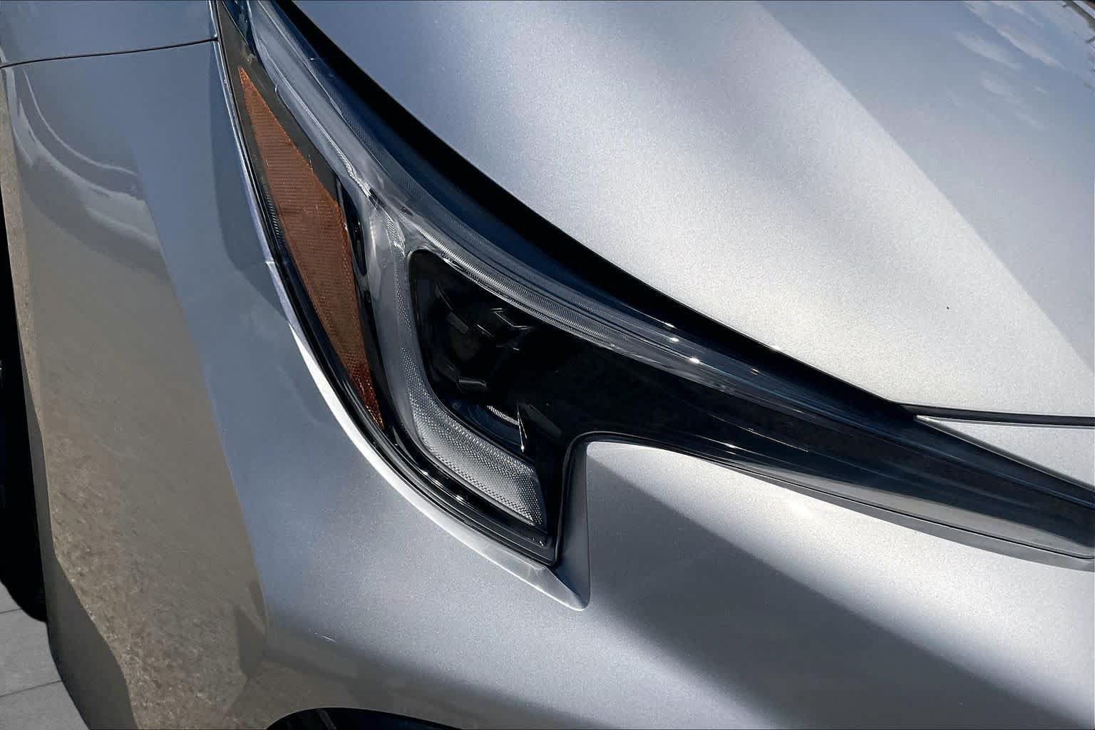 Used 2025 Toyota Corolla SE FWD image 27