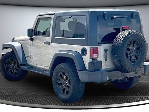 Used 2017 Jeep Wrangler Sport AWD/4WD image 4
