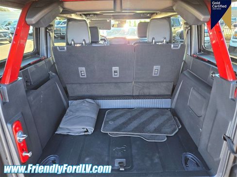 Certified 2024 Ford Bronco Black Diamond image 12