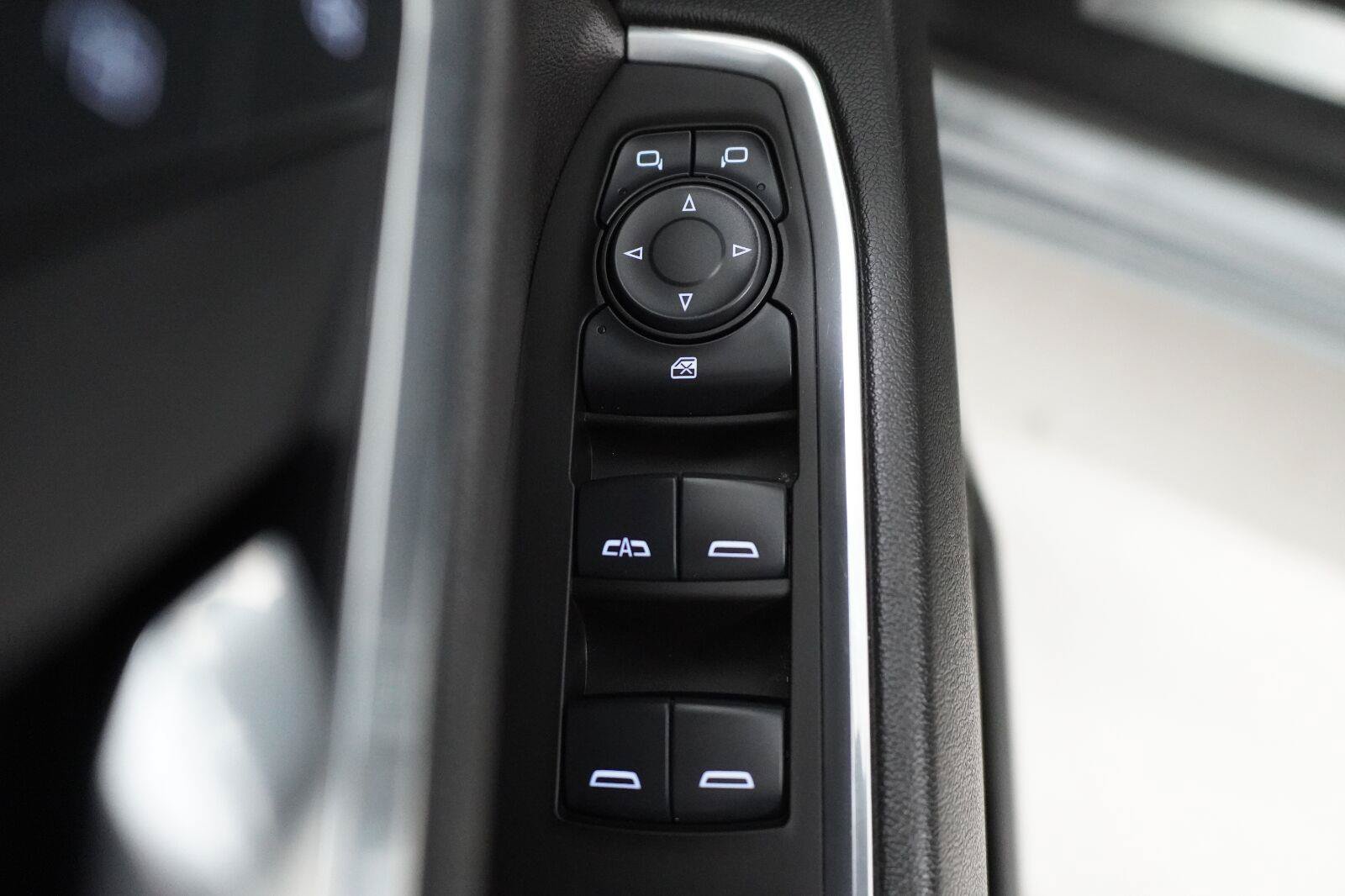 Used 2025 Chevrolet Silverado 1500 LT RWD image 20