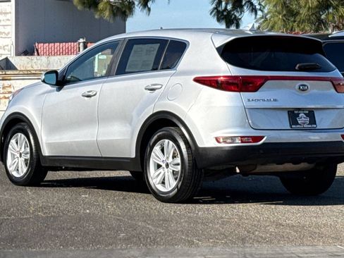 Used 2018 Kia Sportage LX FWD image 8