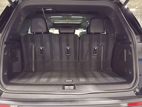 Used 2024 Chevrolet Traverse Z71 image 7