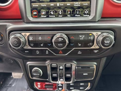 Used 2022 Jeep Gladiator Rubicon w/ LED Lighting Group image 20
