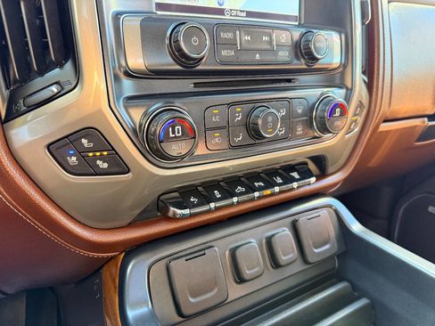 Used 2016 Chevrolet Silverado 2500 High Country w/ Duramax Plus Package AWD/4WD image 32