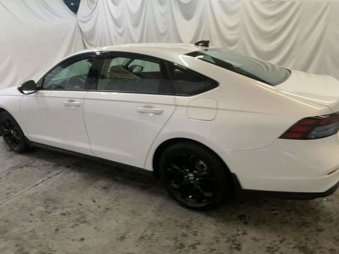 Used 2025 Honda Accord SE image 6