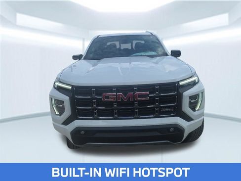 Used 2024 GMC Canyon AT4 w/ Canyon Safety Plus Package AWD/4WD image 5