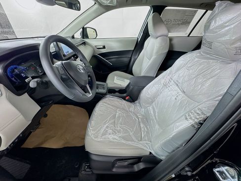 New 2026 Toyota Corolla Cross LE image 12