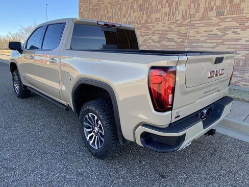 Used 2023 GMC Sierra 1500 AT4 w/ Technology Package image 6