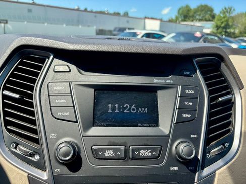 Used 2015 Hyundai Santa Fe GLS AWD/4WD image 25