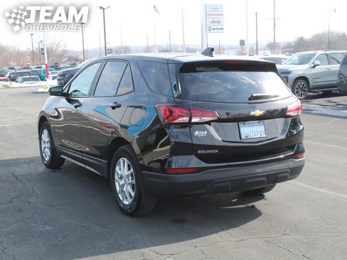 Certified 2024 Chevrolet Equinox LS w/ LS Convenience Package image 6