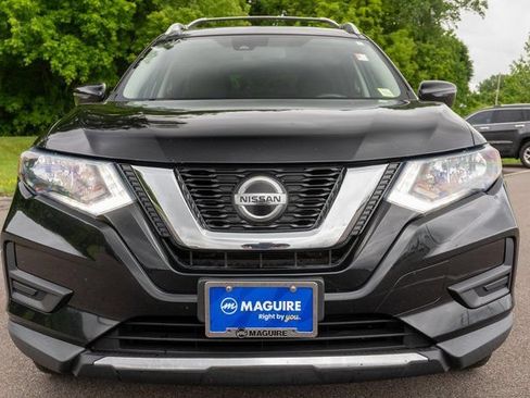 Used 2019 Nissan Rogue SV AWD/4WD image 3