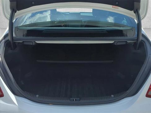 Used 2018 Mercedes-Benz C 300 Sedan image 5