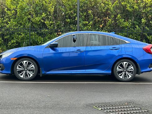 Used 2017 Honda Civic EX-L image 7