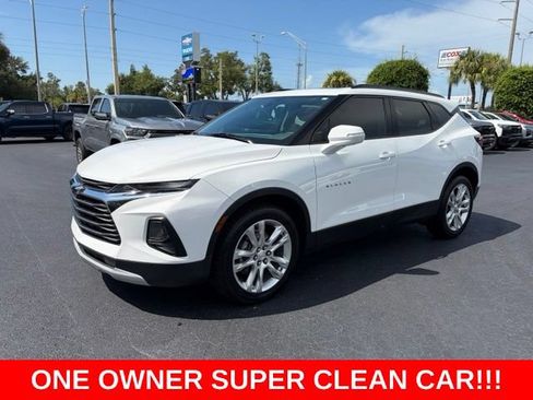 Used 2020 Chevrolet Blazer LT w/ Sound & Technology Package FWD image 3