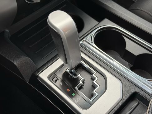 Used 2015 Toyota Tundra SR5 image 23