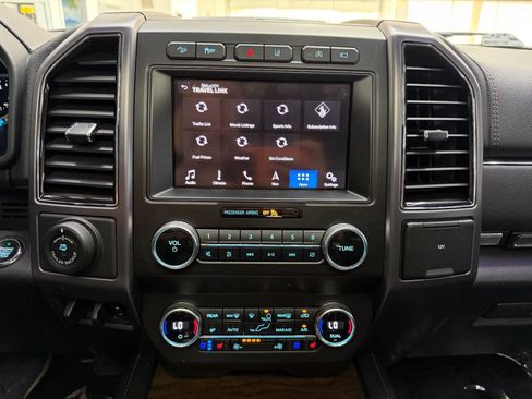 Used 2019 Ford Expedition Platinum AWD/4WD image 28