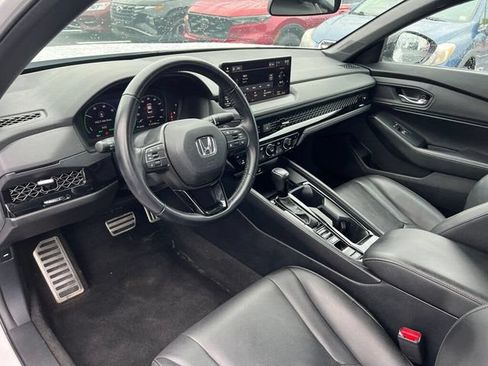 Used 2023 Honda Accord Sport image 3
