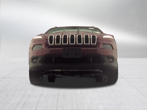 Used 2017 Jeep Cherokee Latitude w/ Cold Weather Group image 3