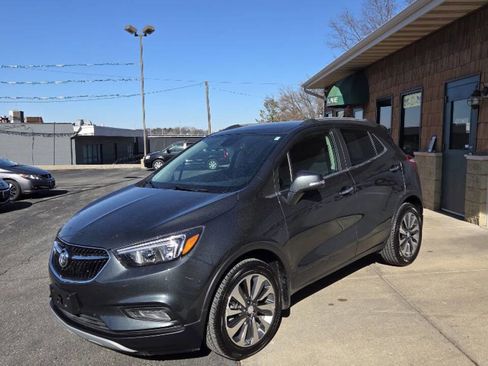 Used 2018 Buick Encore Preferred image 3