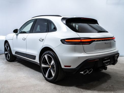 New 2026 Porsche Macan image 3