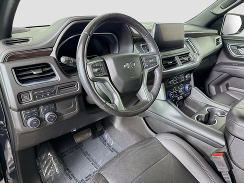 Used 2022 Chevrolet Tahoe Z71 w/ Luxury Package image 9