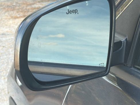 Used 2020 Jeep Compass Latitude w/ Popular Equipment Group image 12