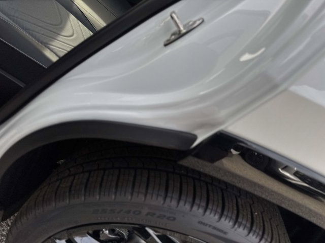New 2026 Volkswagen Tiguan SE R-Line FWD image 12