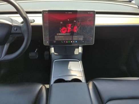 Used 2023 Tesla Model Y Long Range AWD/4WD image 16