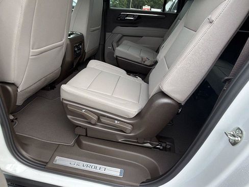 New 2026 Chevrolet Suburban LT w/ Comfort Package RWD image 19
