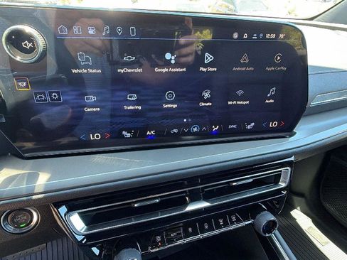 New 2026 Chevrolet Traverse LT w/ Midnight/Sport Edition FWD image 24