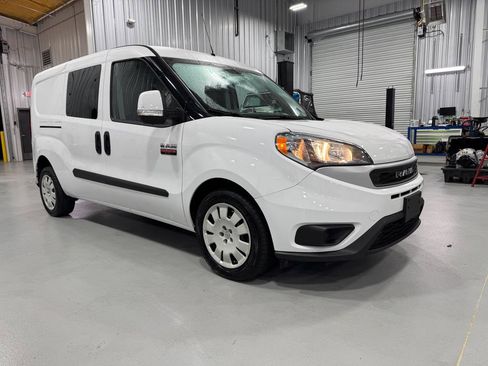 Used 2019 RAM ProMaster City Tradesman SLT image 31