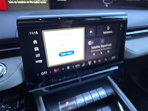 Used 2024 Lincoln Nautilus Reserve image 22