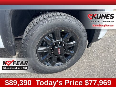 New 2026 GMC Sierra 2500 AT4 w/ AT4 Premium Plus Package image 16