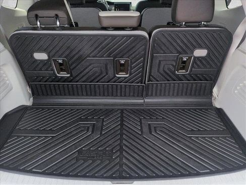 Used 2025 GMC Acadia Denali w/ Super Cruise Package FWD image 10
