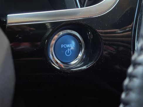Used 2022 Toyota Prius Prime XLE FWD image 21
