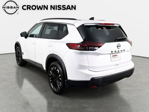 New 2026 Nissan Rogue SV image 7