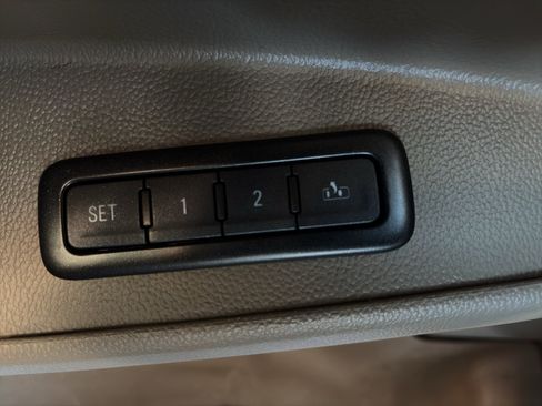 Used 2017 Chevrolet Tahoe LT RWD image 28