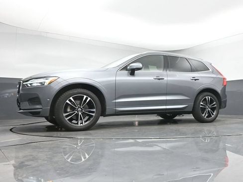 Used 2019 Volvo XC60 T5 Momentum w/ Multimedia Package AWD/4WD image 13