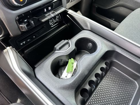 Used 2019 RAM 1500 Big Horn RWD image 23
