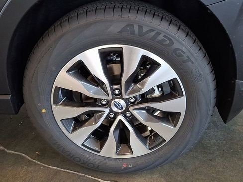 New 2025 Subaru Outback Touring image 8