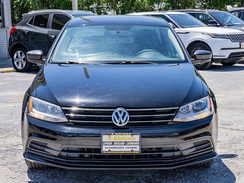 Used 2015 Volkswagen Jetta S w/ Welcome Package FWD image 2