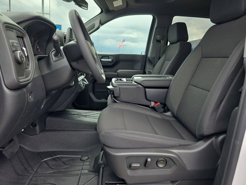 New 2026 Chevrolet Silverado 1500 Custom RWD image 10